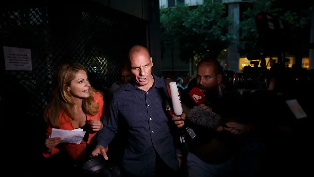 328DC200D3330557-jpg999678005975084224