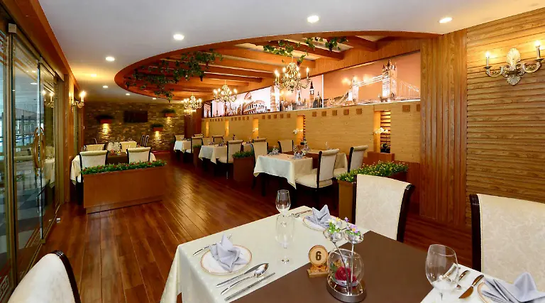 2015-07-01T162509Z-338784222-GF10000145757-RTRMADP-3-NORTHKOREA-AIRPORT-JPG4992098742087375204