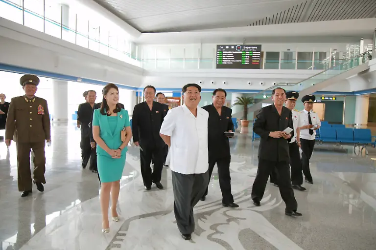2015-06-25T131151Z-1928441696-GF10000138771-RTRMADP-3-NORTHKOREA-AIRPORT-JPG8019896850101497446