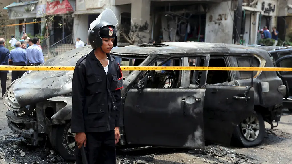 2015-06-29T123010Z-533069924-GF10000143542-RTRMADP-3-EGYPT-VIOLENCE-JPG3536571882650011659