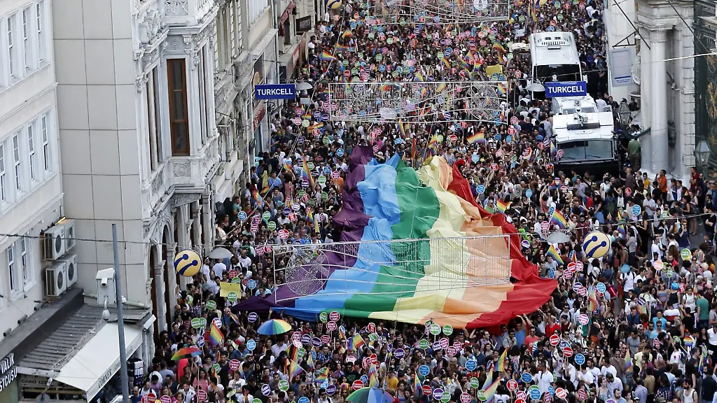 3q850922-jpg6849546795626718803