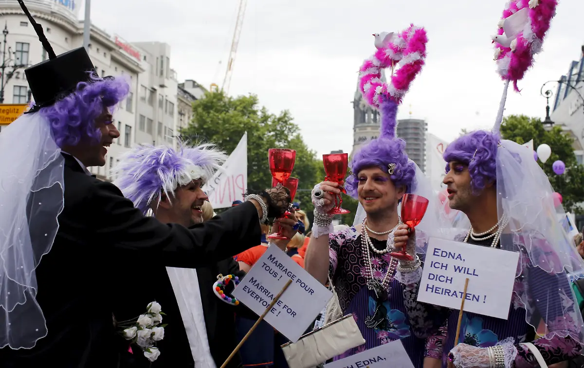 2015-06-27T111410Z-2026322493-GF10000140933-RTRMADP-3-GERMANY-ODDLY-JPG5125995713839138383