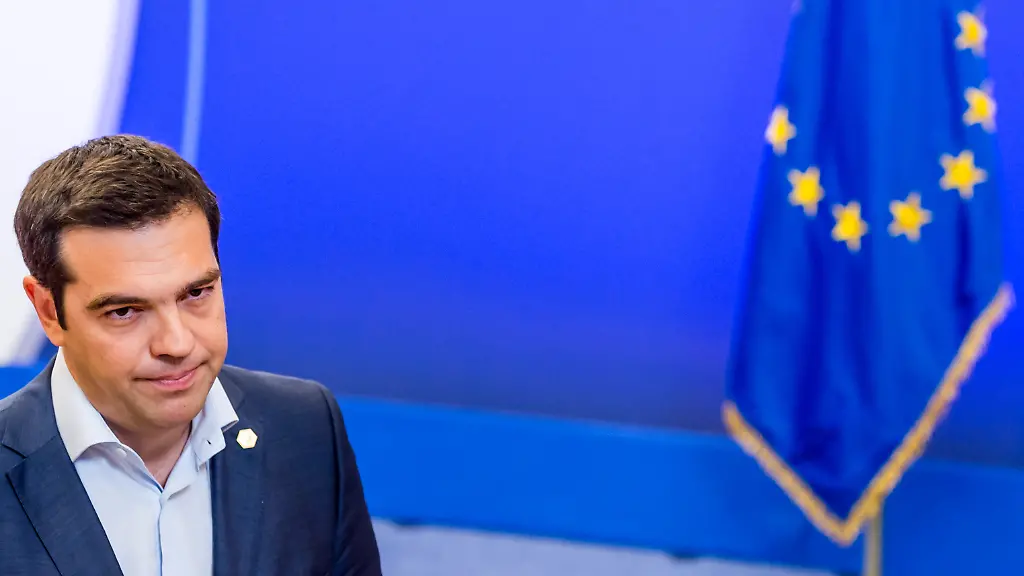 328DB40067D2D253-jpg2472027123228290556