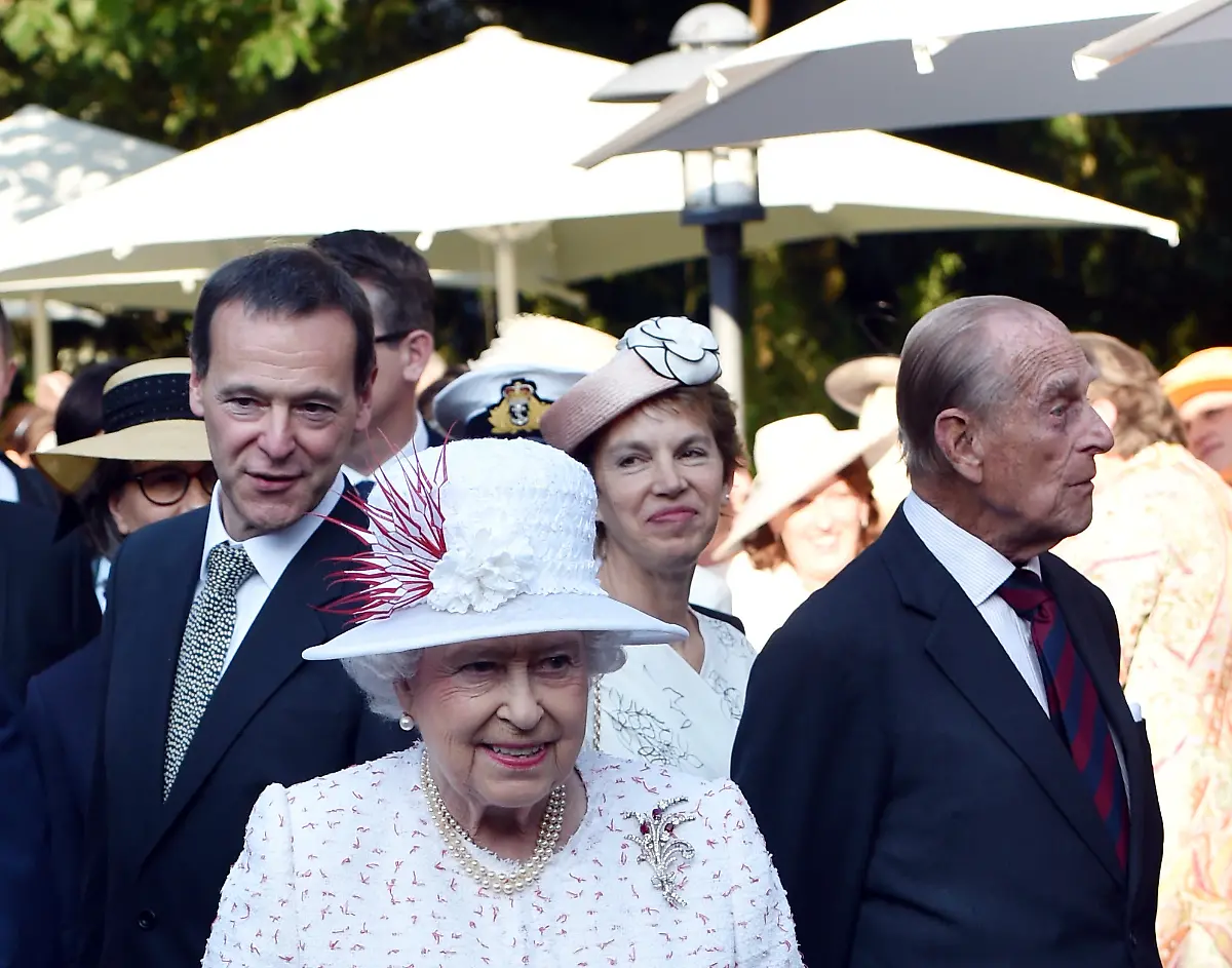 3q7x4249-jpg8656294041194375876