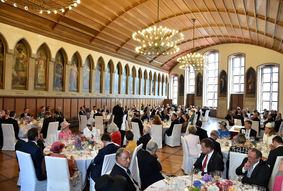 3q7p5258-jpg759874649185743189