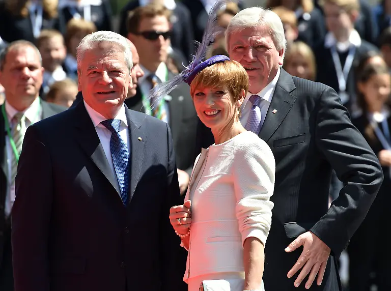 3q7o2304-jpg7117054577549422233