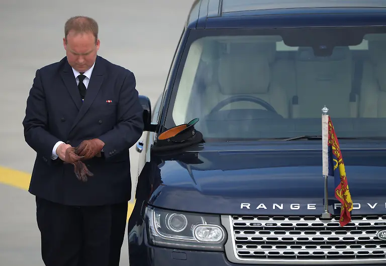 3q7n2043-jpg6209989236598998441