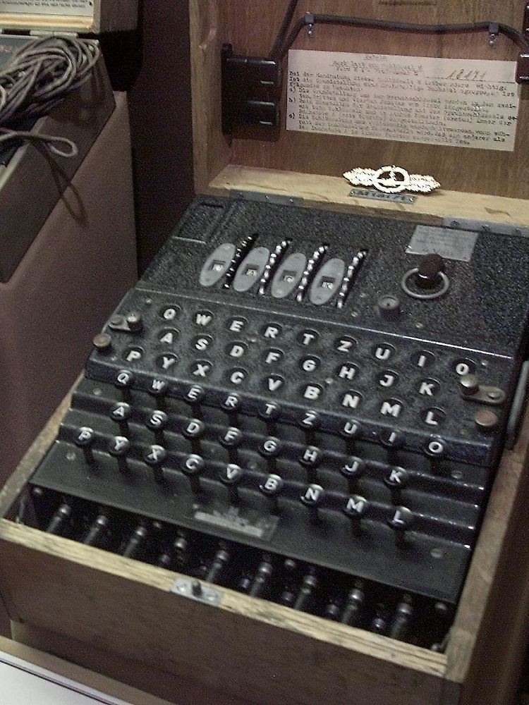 Mit solchen Enigma-Maschinen (Ausstellungsstück in den USA) verschlüsselten die Nazis geheime Botschaften.
