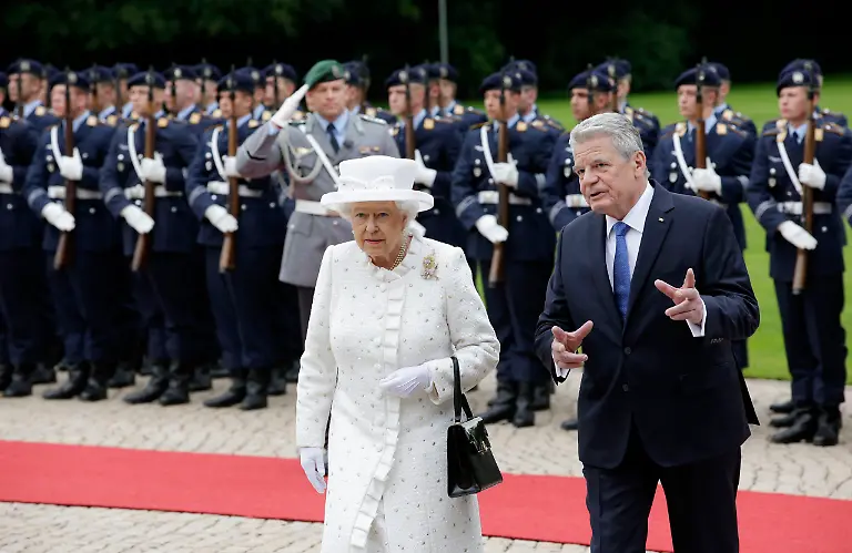 328DB000F09F9925-jpg8552850569533698954