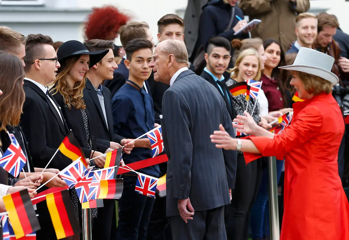 2015-06-24T092840Z-1891905516-LR2EB6O0QBHZG-RTRMADP-3-GERMANY-ROYALS-JPG9027405640992519110