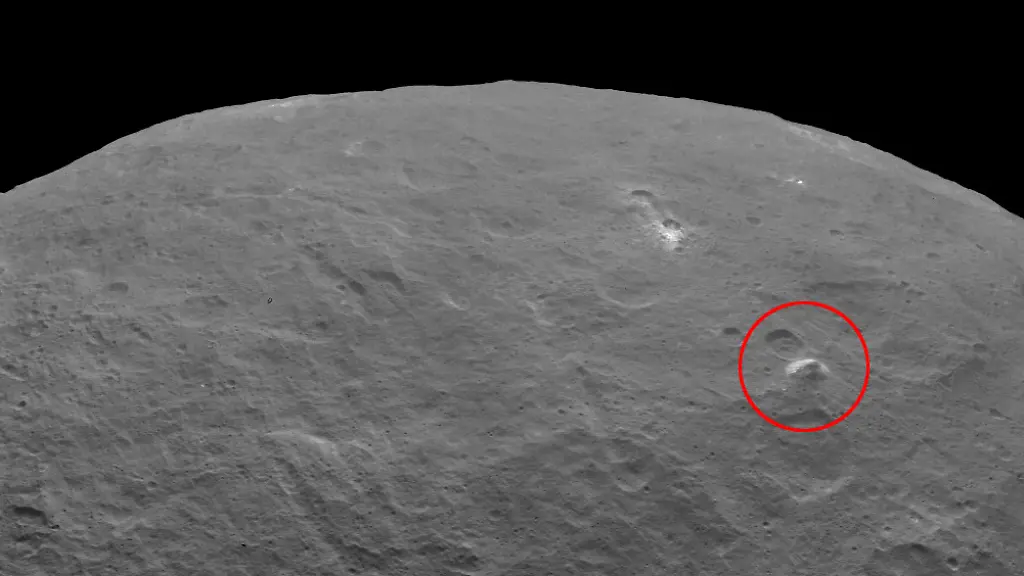 Ceres-Pyramide-mit-rt-Kreis