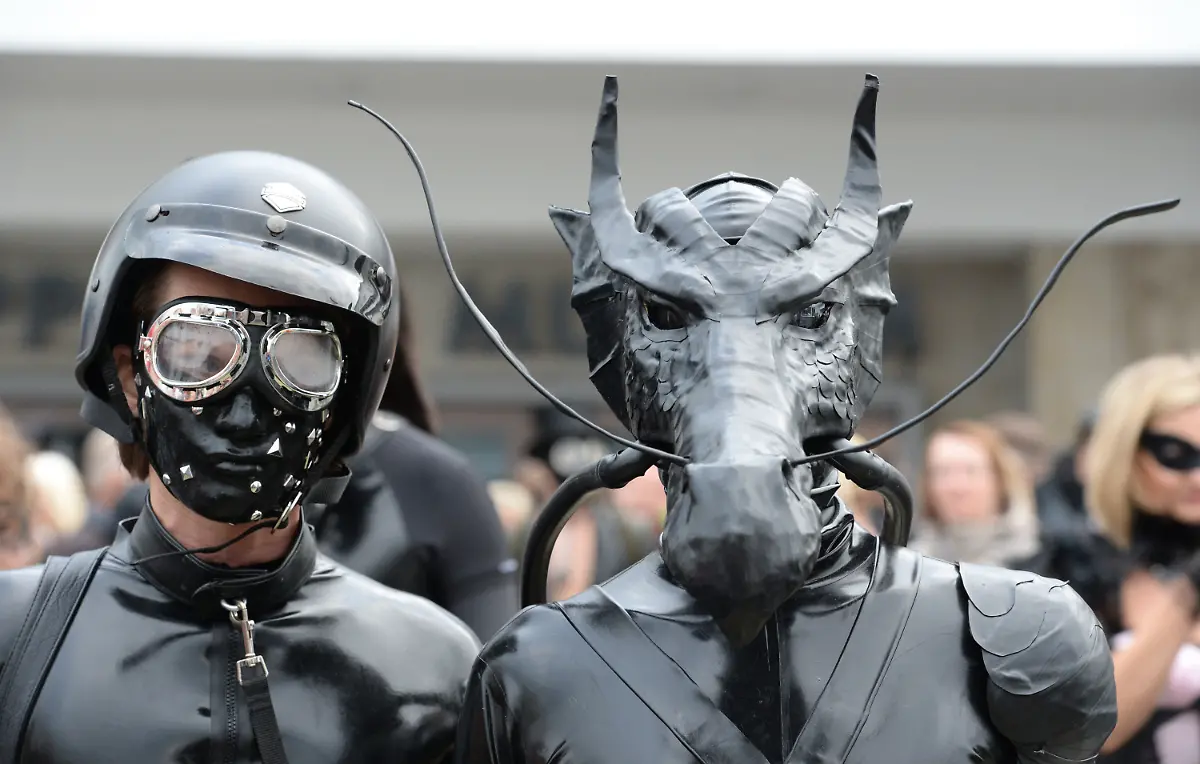 3q4l4555-jpg7311798332802678159