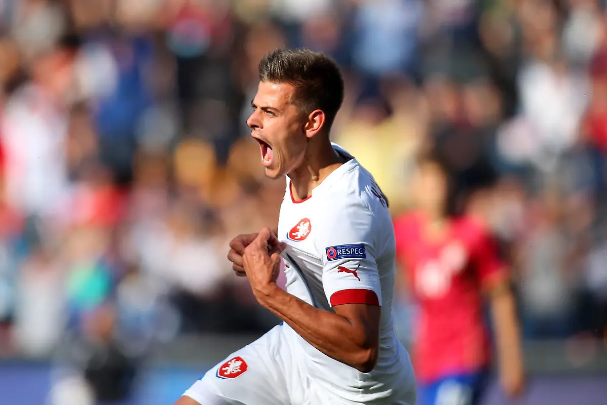 3q4j1613-jpg5256654394882329161