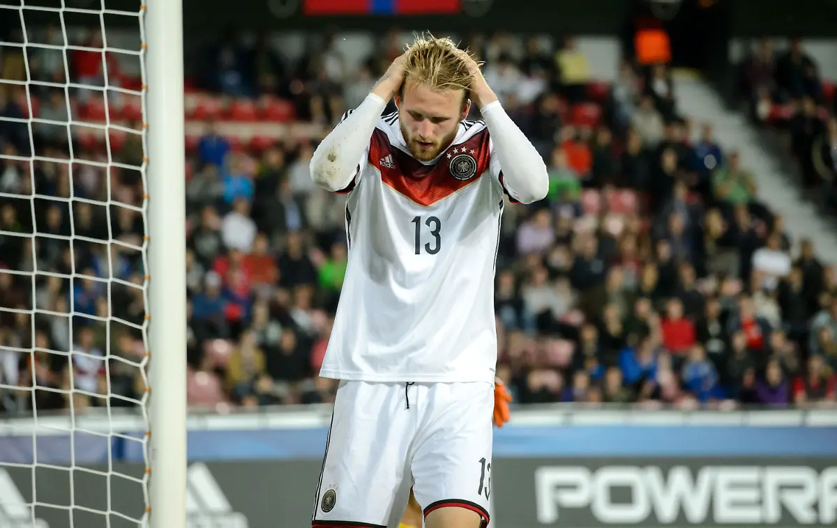 3q2m3813-jpg1835564837658999373