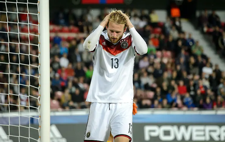 3q2m3813-jpg1835564837658999373