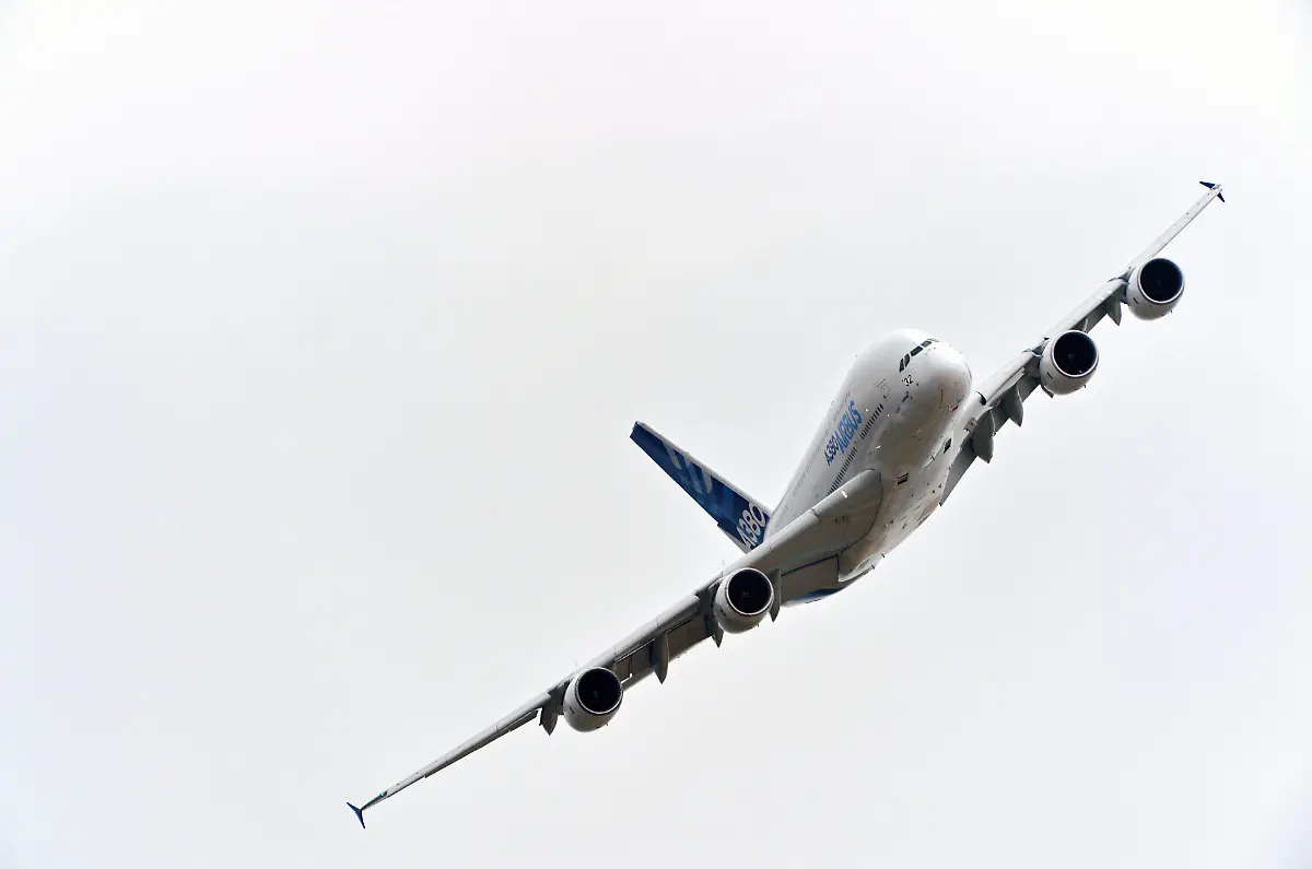 Airbus-A380-2