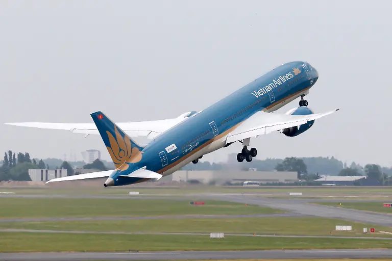 Boeing-787-Vietnam-blau-1