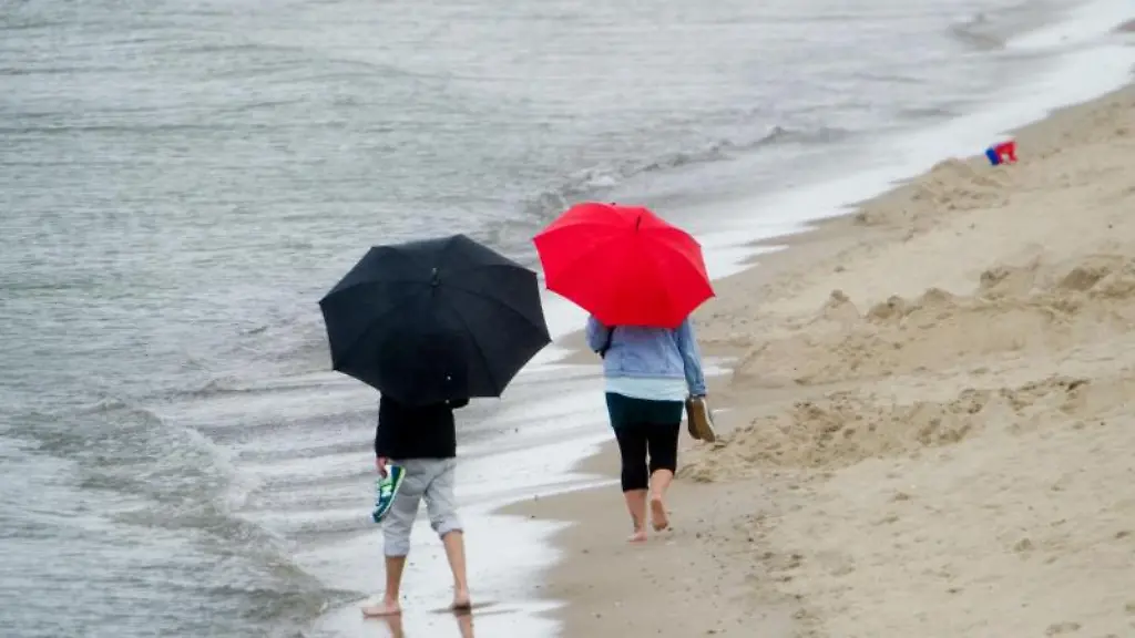 Regen-statt-Sonne-das-kann-einem-den-Badeurlaub-so-richtig-vermiesen