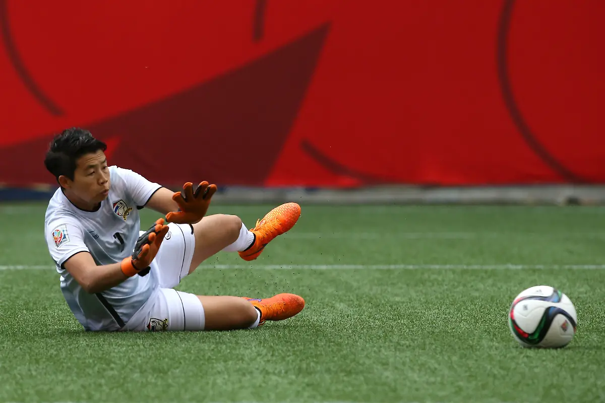 2015-06-15T202816Z-353520033-NOCID-RTRMADP-3-SOCCER-WOMEN-S-WORLD-CUP-THAILAND-AT-GERMANY-JPG3564687569875685253