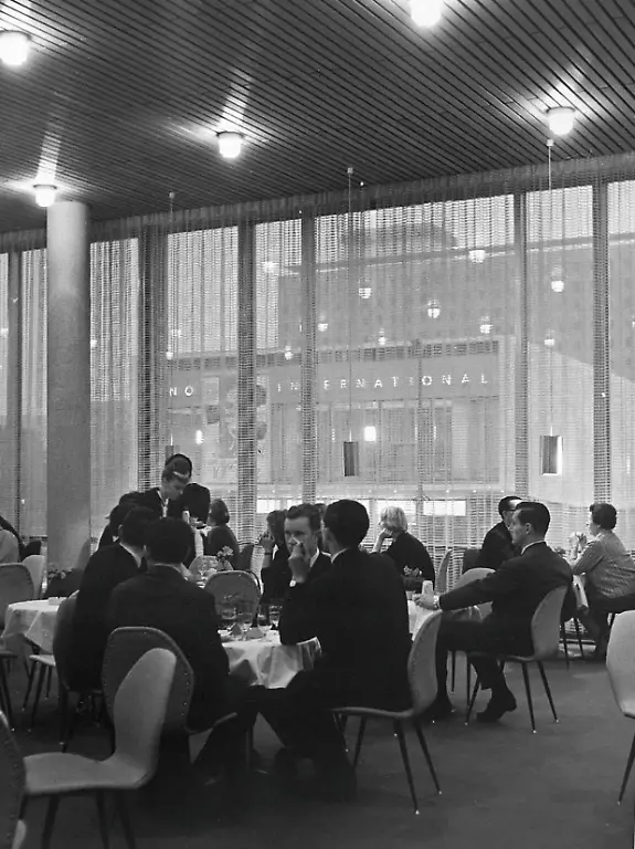 ddrlimited-press-p156-157-1