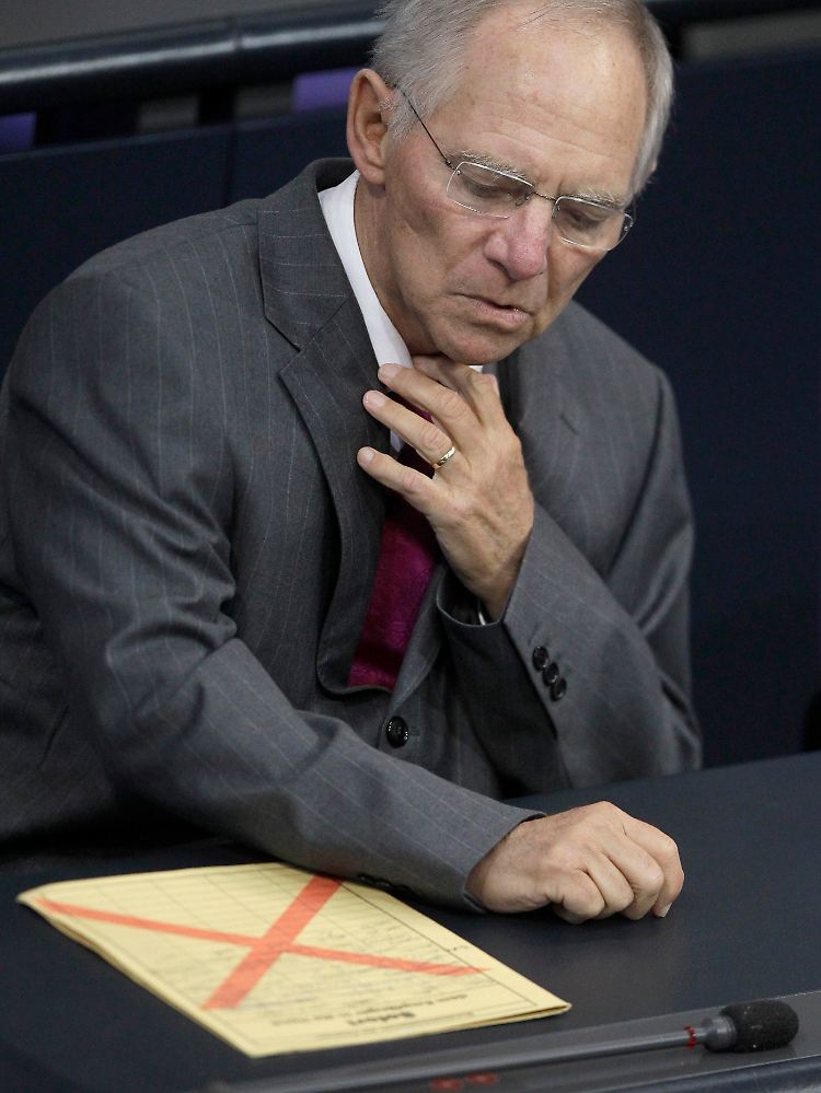 Finanzminister Schäuble vor seiner großen Griechenland-Rede im Bundestag: Wer entwickelt die Rettungsideen - Politik oder Banken?