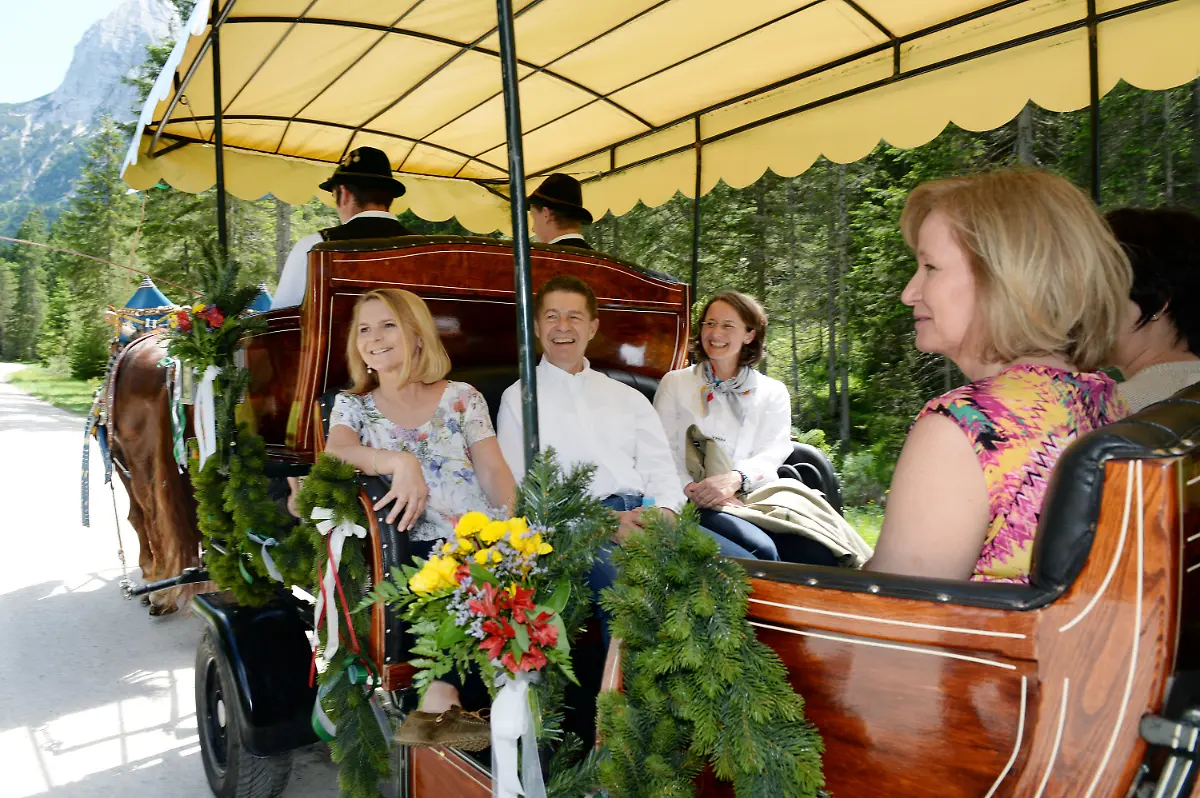 3pvr2146-jpg5006624047377088378