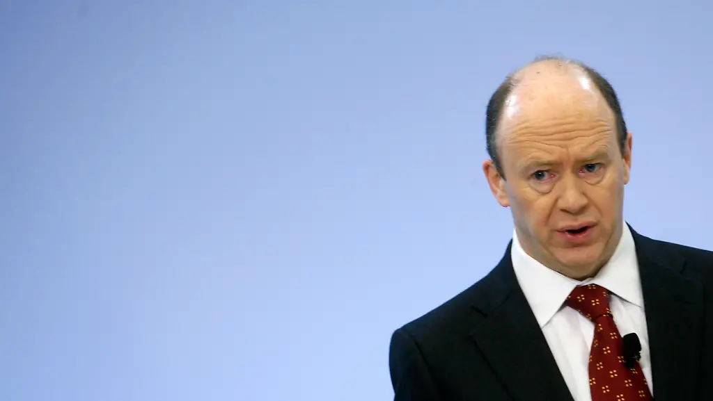 2015-06-07T132231Z-621240045-LR1EB671158RG-RTRMADP-3-DEUTSCHEBANK-CEO-JPG7836134195038536299