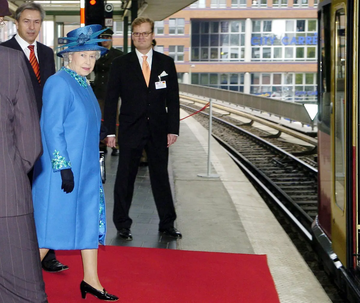2004-Queen-Ostbahnhof