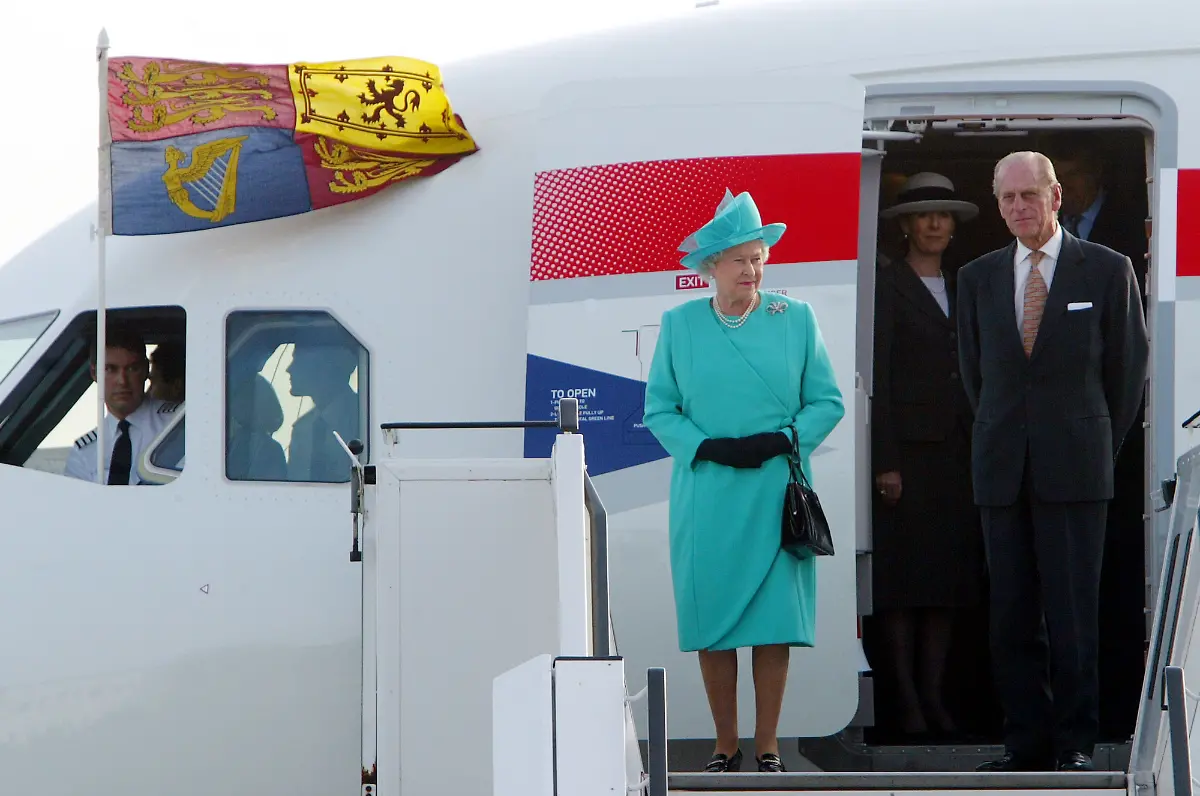 2004-0211-Queen-Philip-Berlin