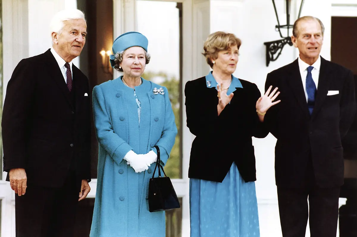 1992-Queen-Weizsaeckers