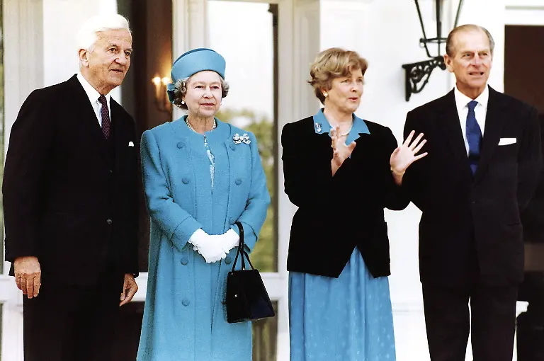 1992-Queen-Weizsaeckers