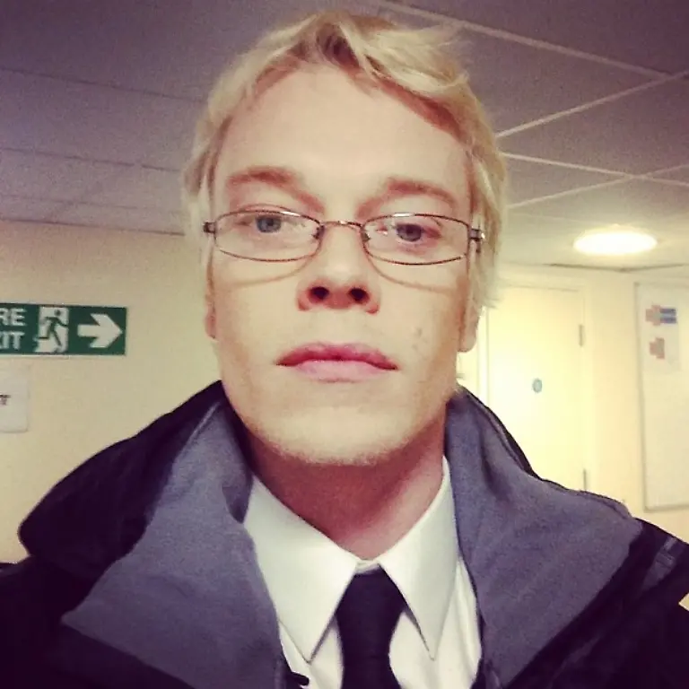 alfie-allen-3