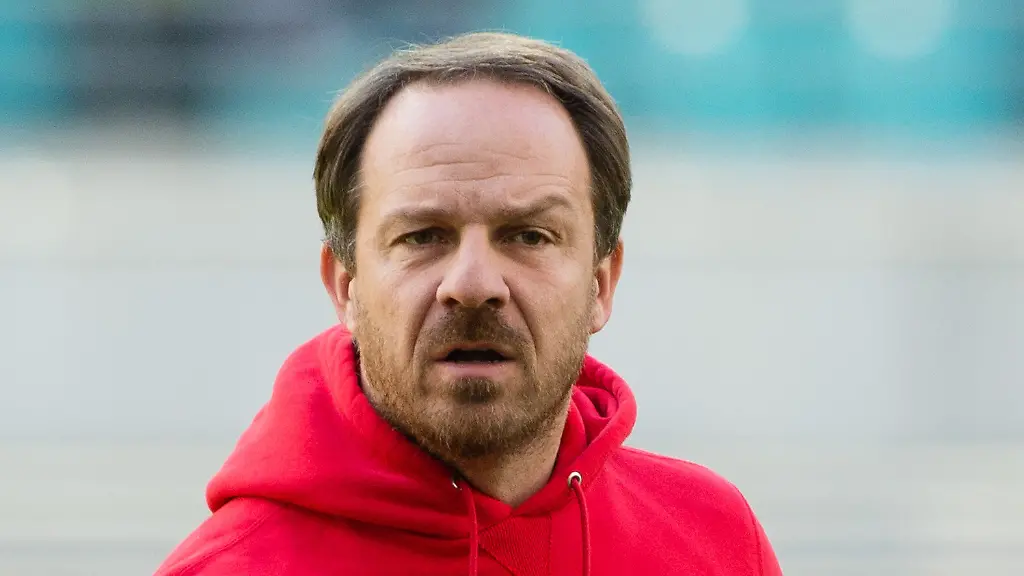 3pms5923-jpg6032204777434543637