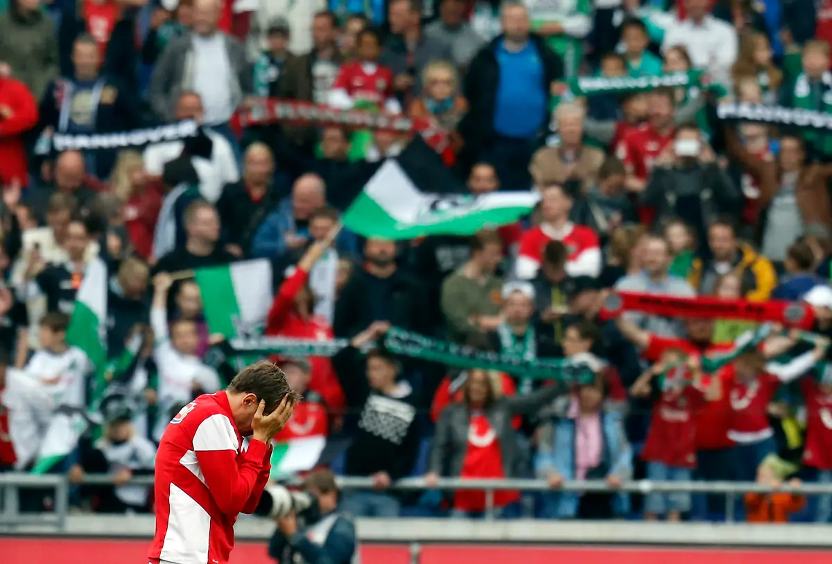 2015-05-23T154109Z-902951645-LR2EB5N17KB5Z-RTRMADP-3-SOCCER-GERMANY-JPG1112624957248358411