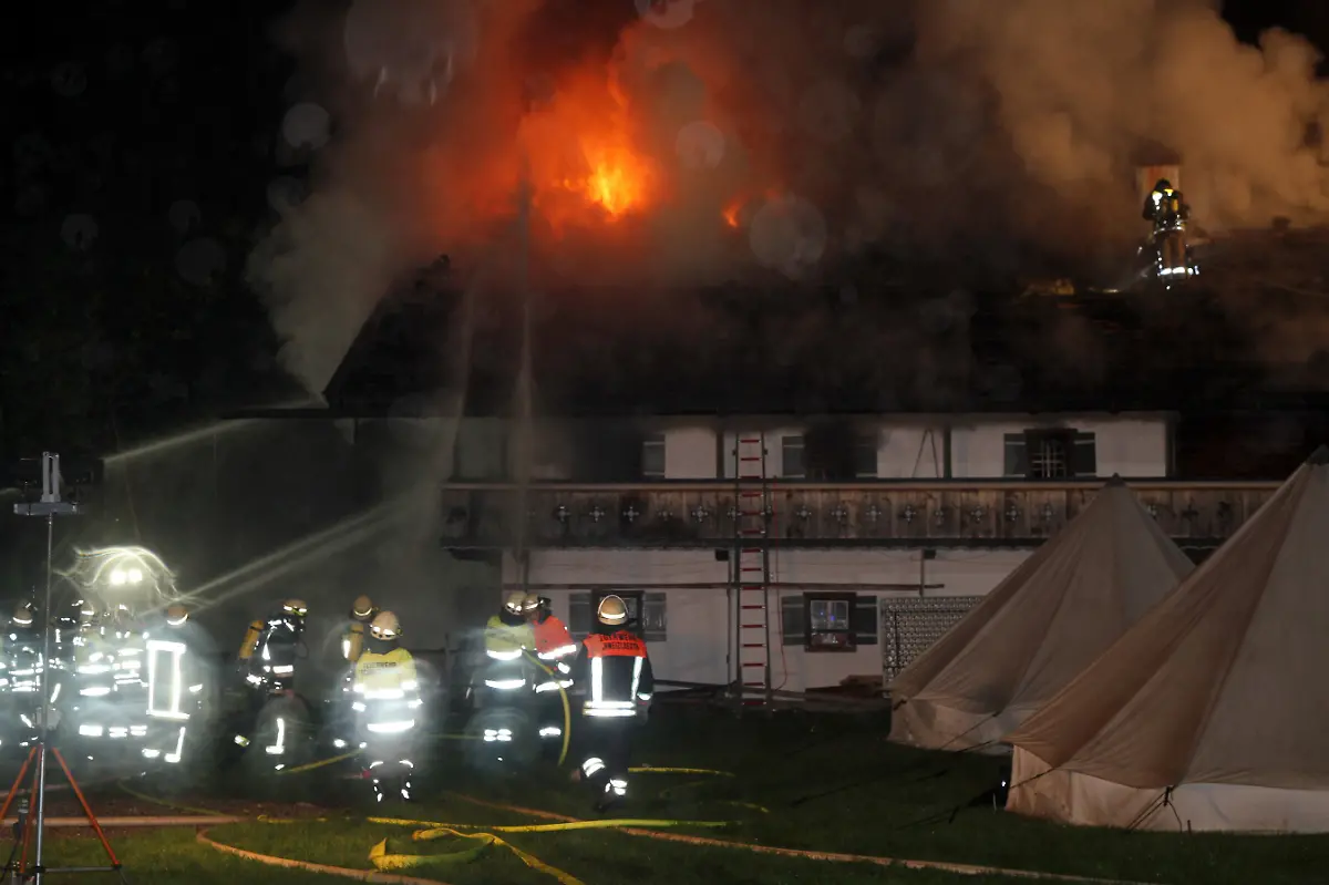 3pll0424-jpg3806715303195999887