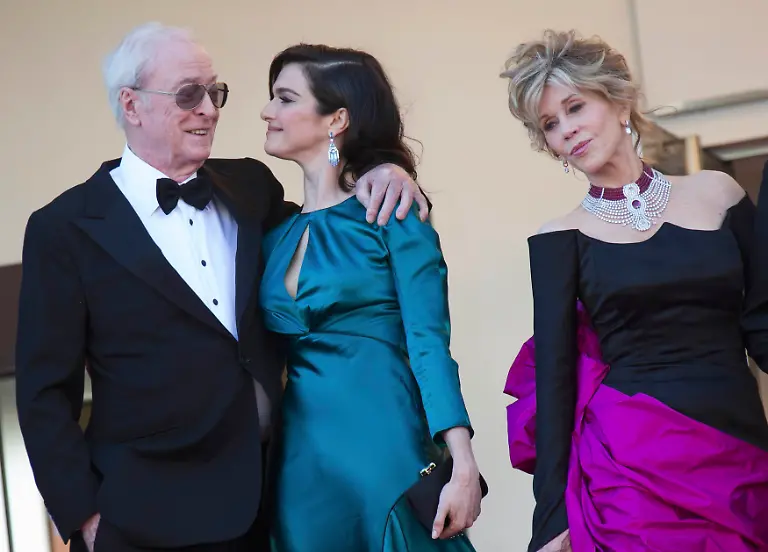 2015-05-20T164251Z-1702113020-LR2EB5K1AF52B-RTRMADP-3-FILMFESTIVAL-CANNES-JPG8730884784031119372