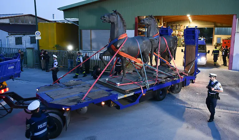 3pkm0425-jpg847338450469038111