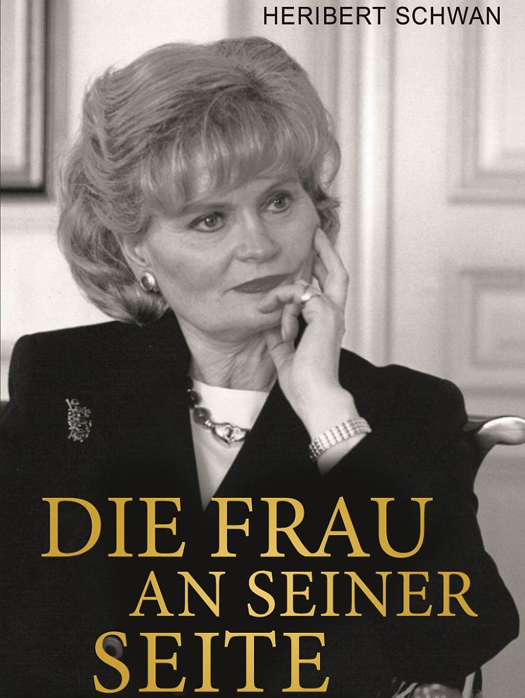 Das Buch ist bei Heyne erschienen und kostet 19,99 Euro.