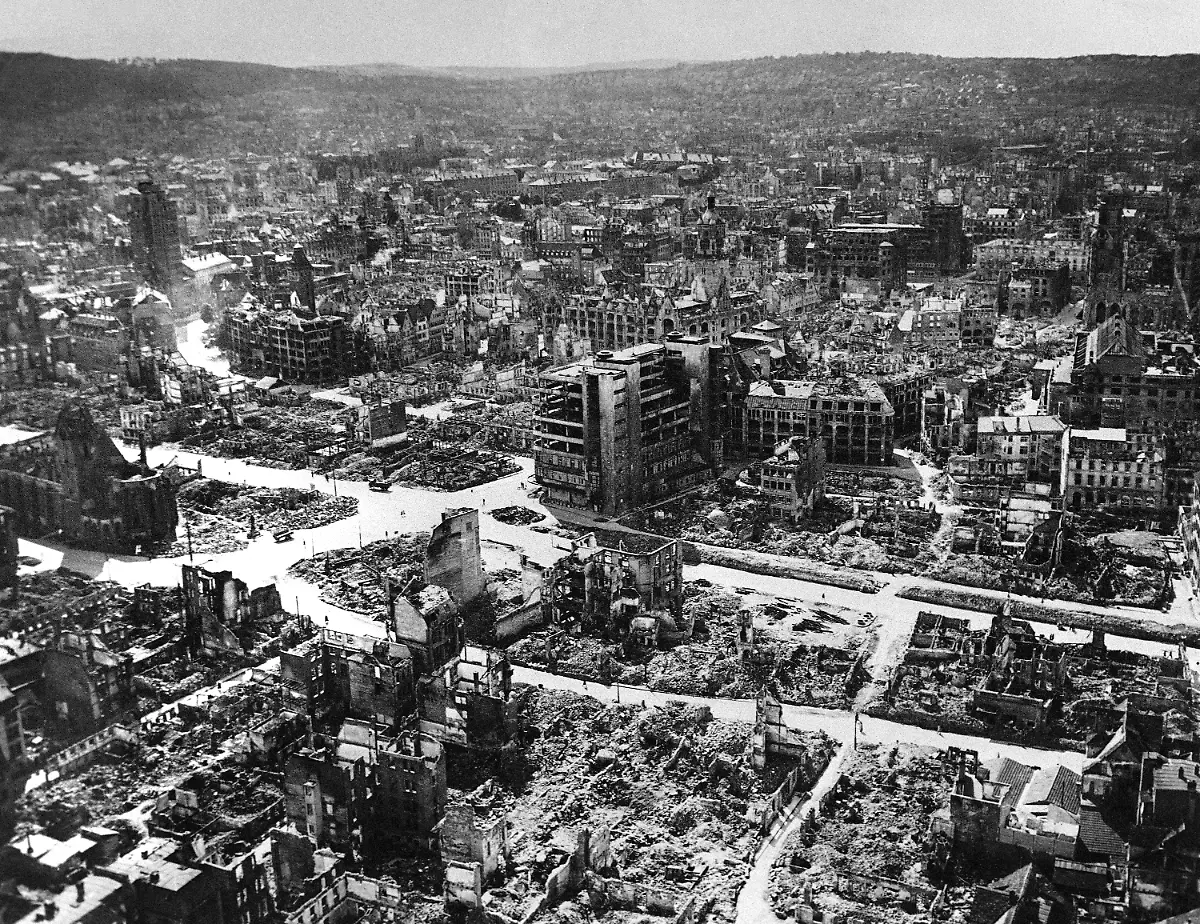 Stuttgart-1945