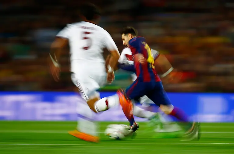 2015-05-06T211328Z-73948408-MT1ACI13727479-RTRMADP-3-FOOTBALL-JPG7656276316008214941