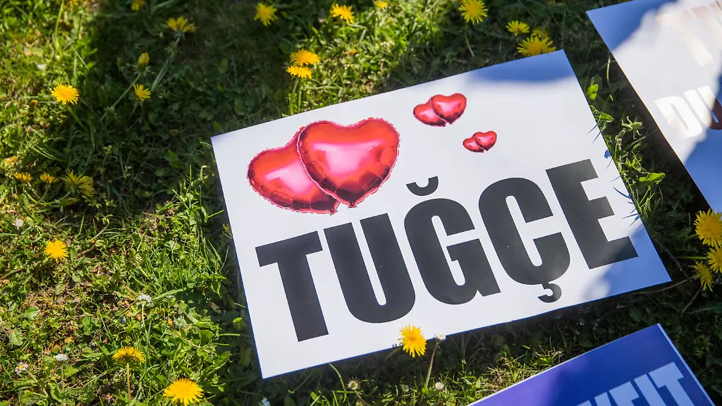 3p8t0111-jpg3020499788832905757