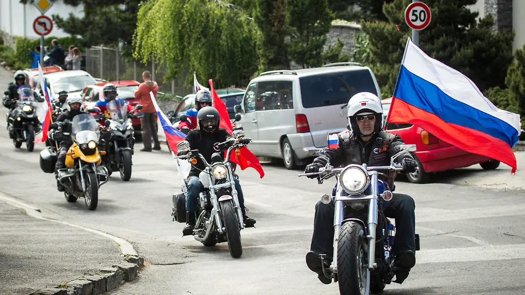 3p7t3413-jpg712224731525262531