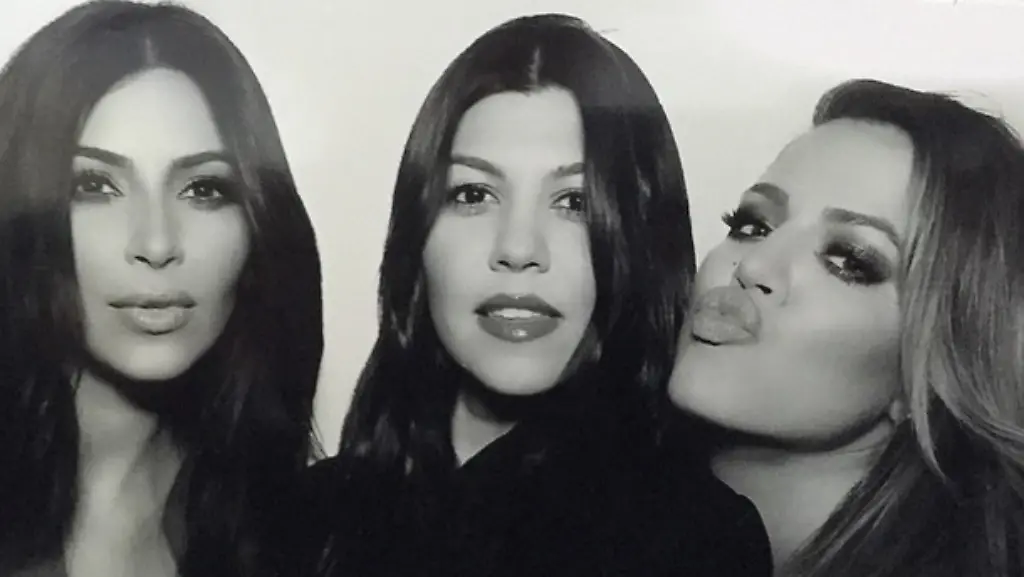 kardashian-kim-kourtney-khloe