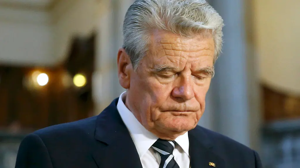 2015-04-23T173445Z-1166121294-LR2EB4N1CTNL9-RTRMADP-3-TURKEY-ARMENIA-GERMANY-PRESIDENT-JPG4023236406912872196