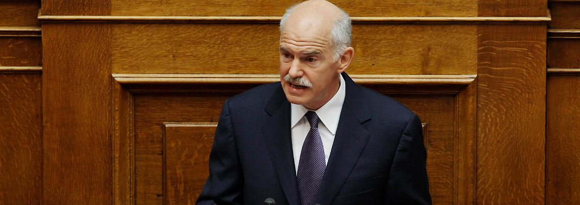 Papandreou während seiner Rede vor dem Parlament.
