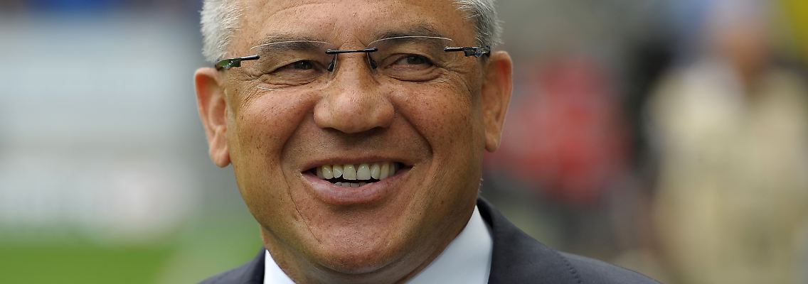 Wurde mit Schalke Zweiter in der Bundesliga und führte den Verein ins Viertelfinale der Champions Leage und ins Finale des DFB-Pokals: Felix Magath.