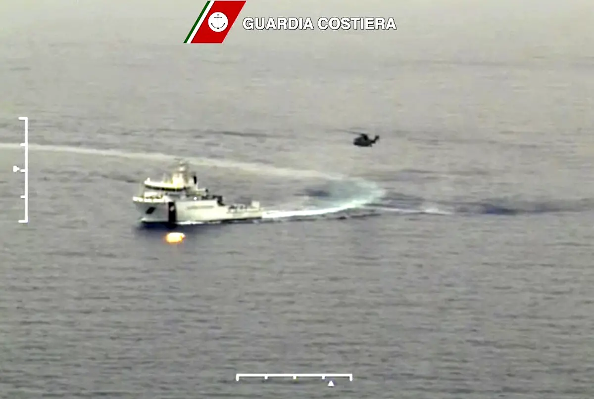 2015-04-19T160010Z-97533042-GF10000065463-RTRMADP-3-EUROPE-MIGRANTS-SEARCH-JPG376707192739841726