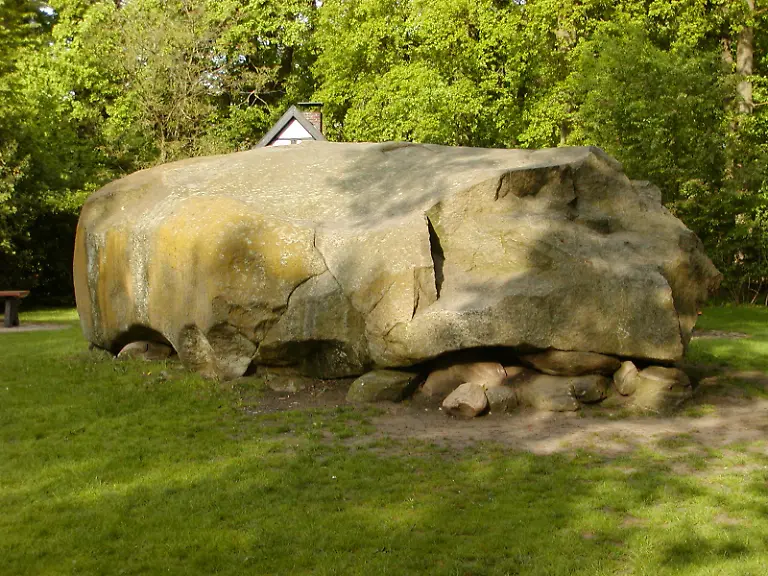 Tonnenheide-Grosser-Stein2-Ingo2802-3-0