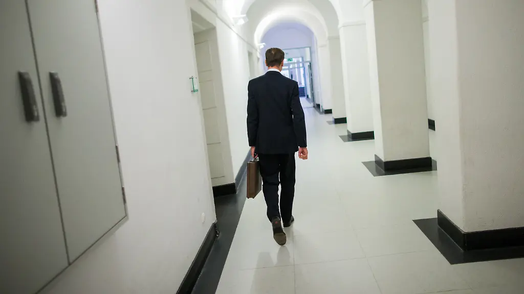 3os50317-jpg1326913430930087945