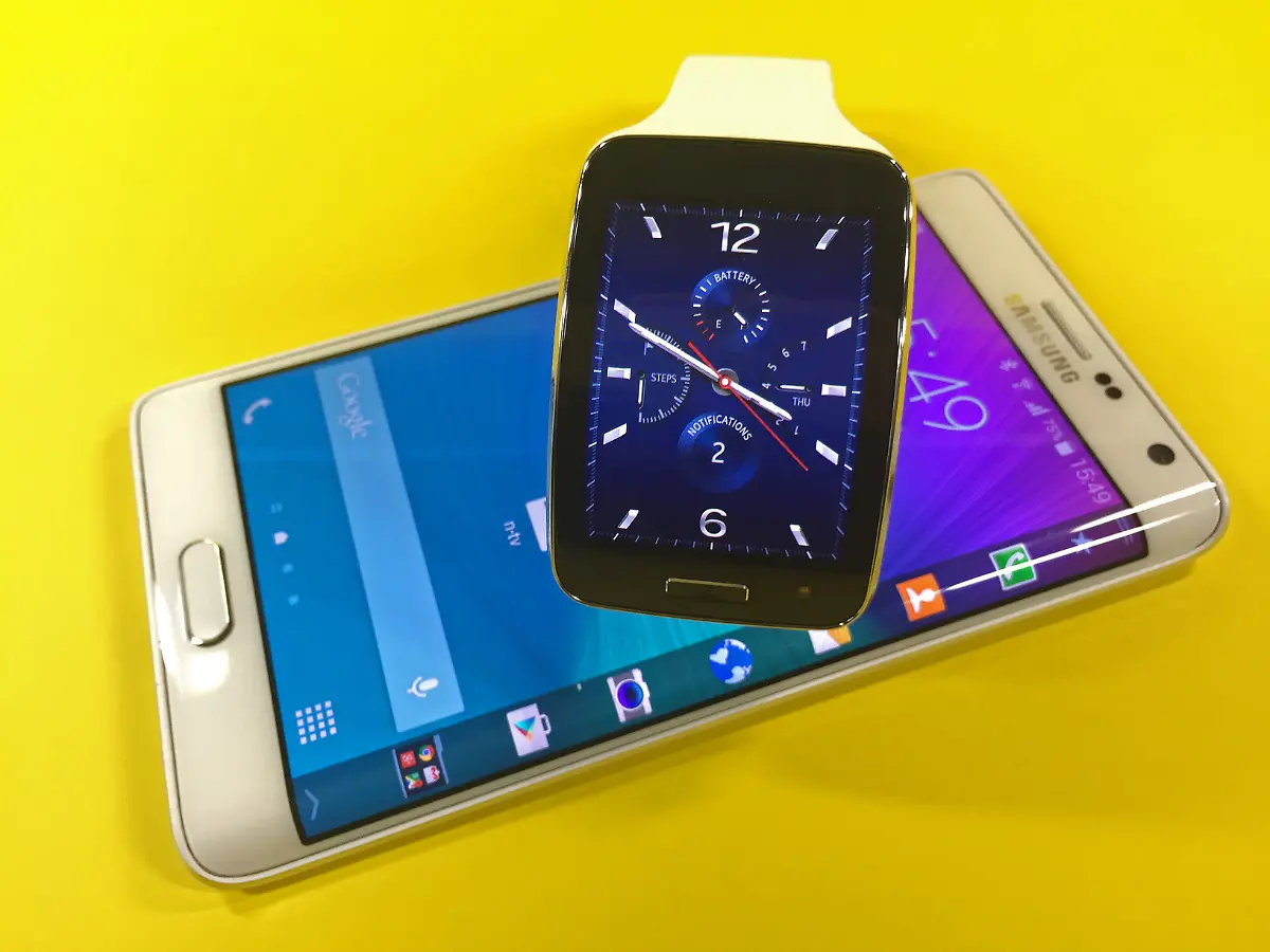 Samsung-Gear-S-Galaxy-Note-Edge